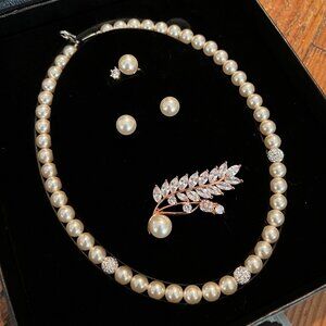 COCORICCI Swarovski Pearl Brooch Necklace Earring Ring 5-piece Set